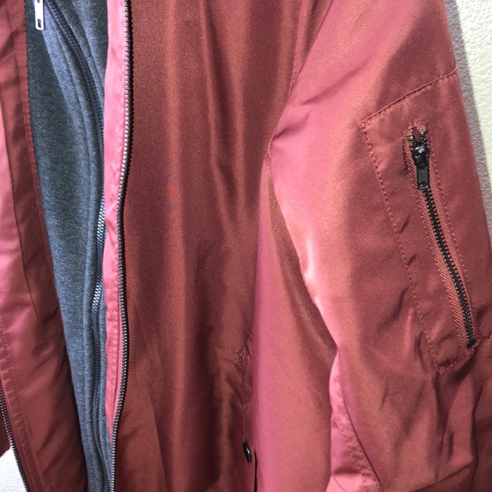 Jacket - Picture 3 of 4